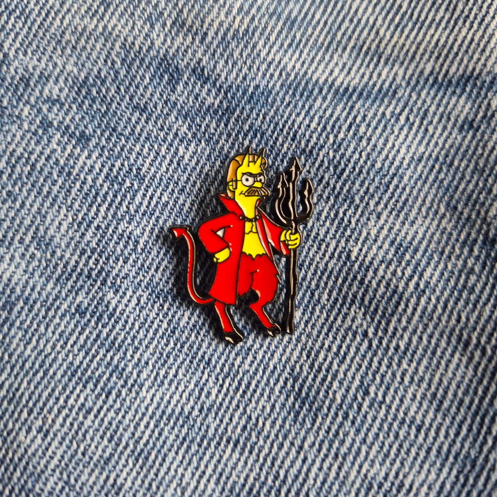 Pin Flanders Diablillo
